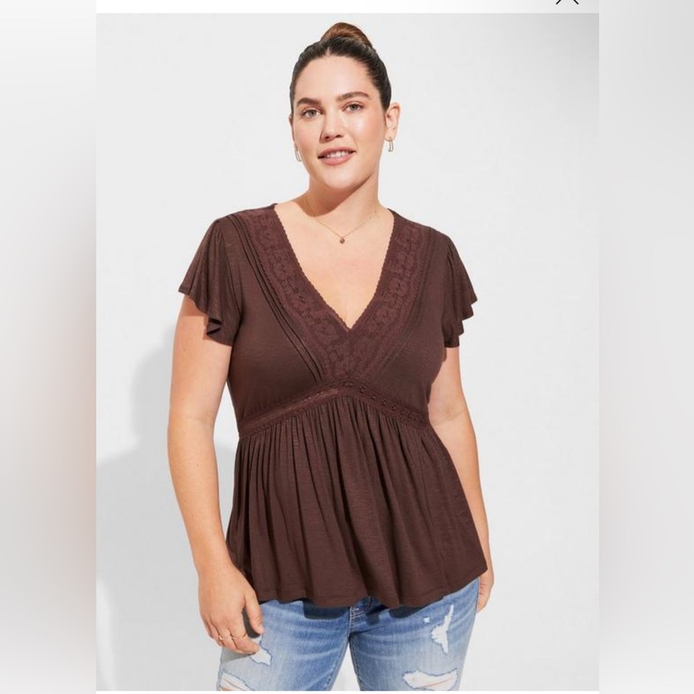 Torrid Knit V-Neck Lace Inset Babydoll Top size 3